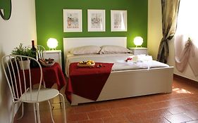 Retrò Rooms Bed And Breakfast